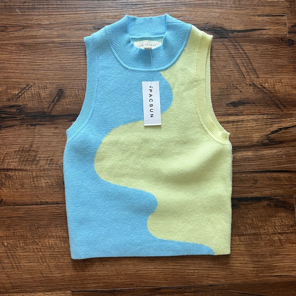 Pacsun cropped sweater tank